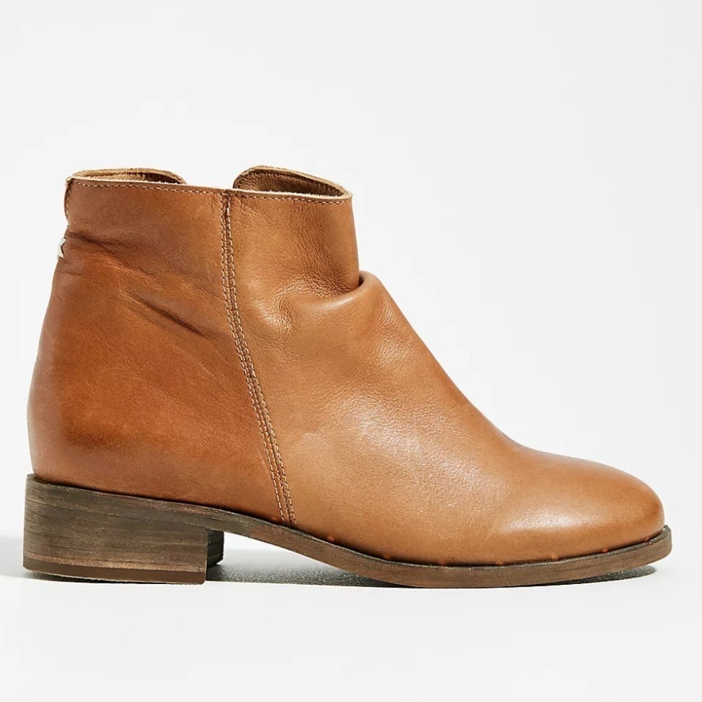 Beek Quail Slouchy Zip Bootie Saddle Brown Leather Round Toe Ankle Boots